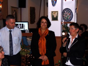 Нейно Превъзходителство Латифа Ахарбаш, посланик на Кралство Мароко и Тони Симидчиева, председател на Занаятчийска камара - Пловдив и собственик на ресторант "Одеон"